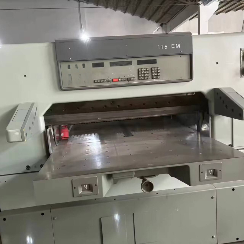 Paper Cutting Guillotine - 중고 폴라 커터, 115 EM 길로틴